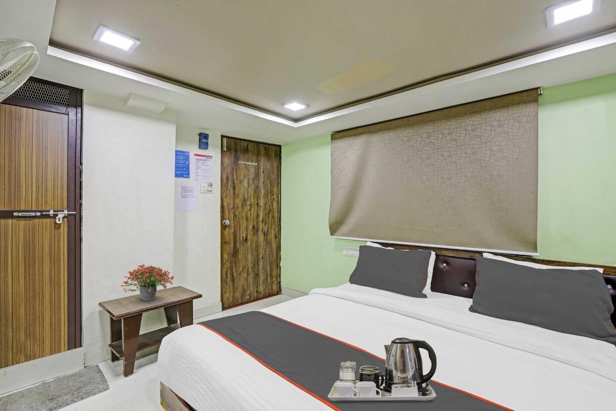 Hotel O Royal 아흐메다바드 외부 사진