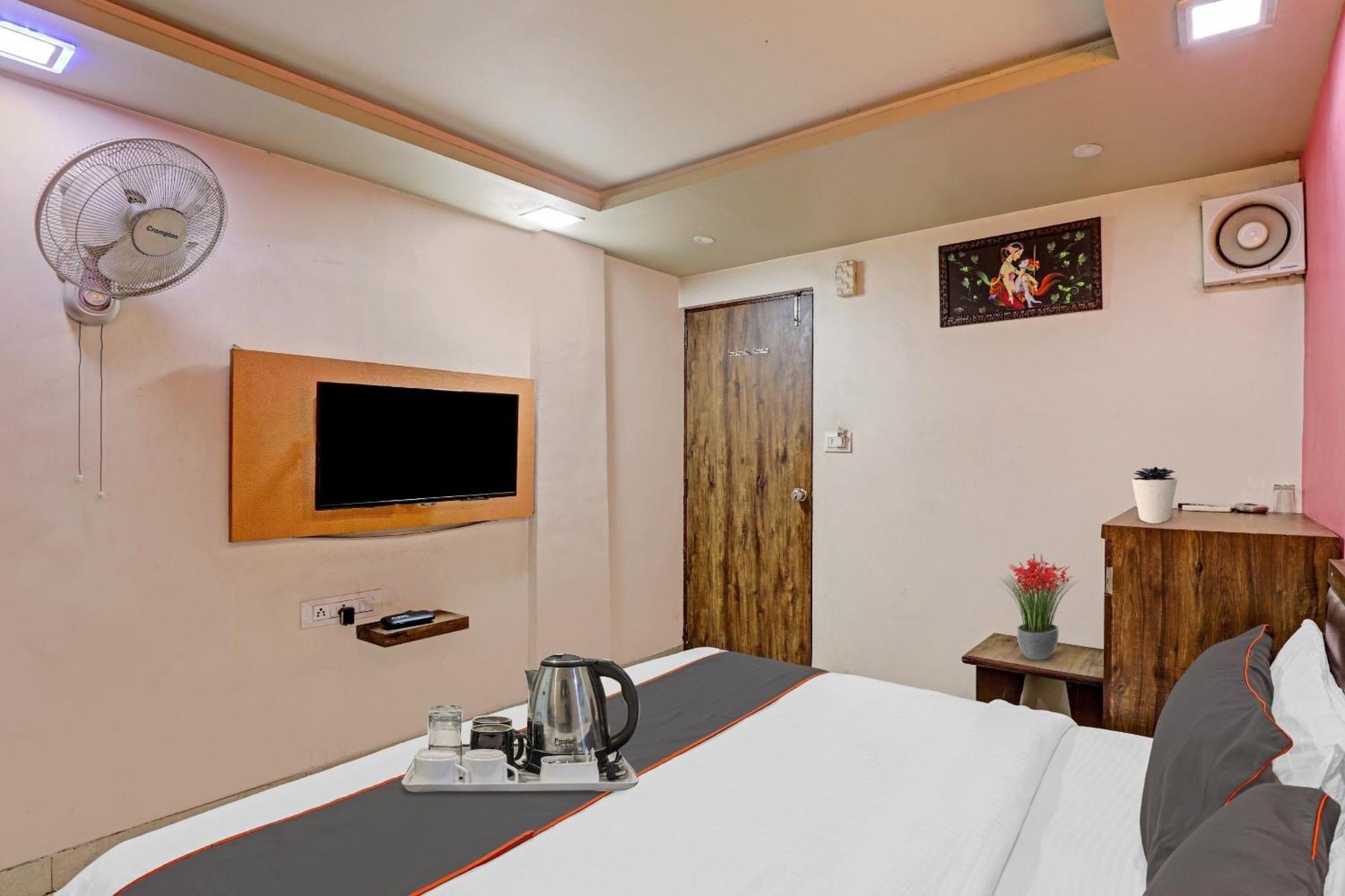 Hotel O Royal 아흐메다바드 외부 사진